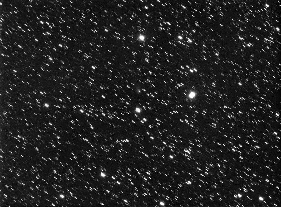 Comet C/2011 J2 LINEAR
